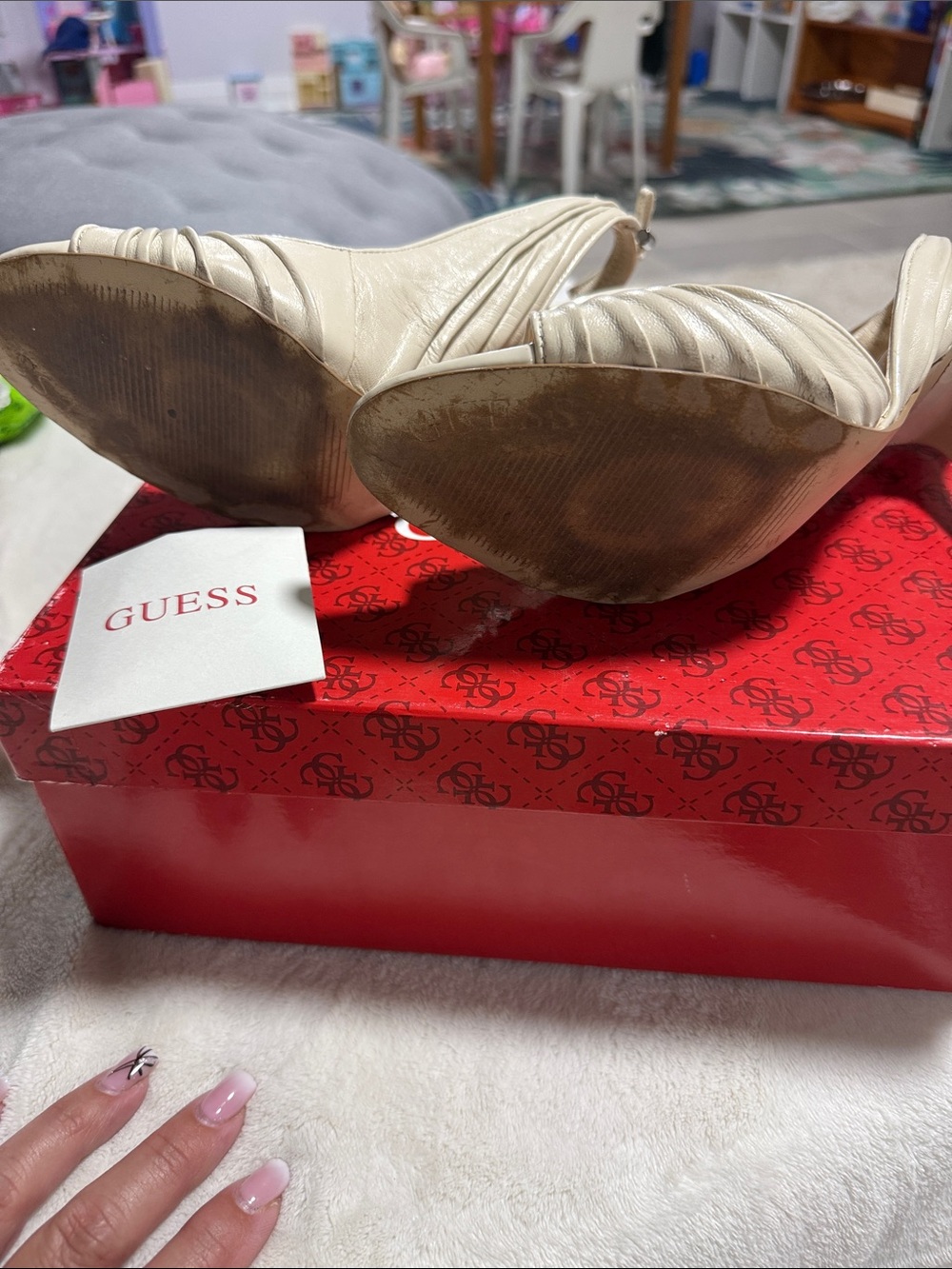 GUESS Cream Open-Toe Ruched Slingback Heels - Picture 3 of 3